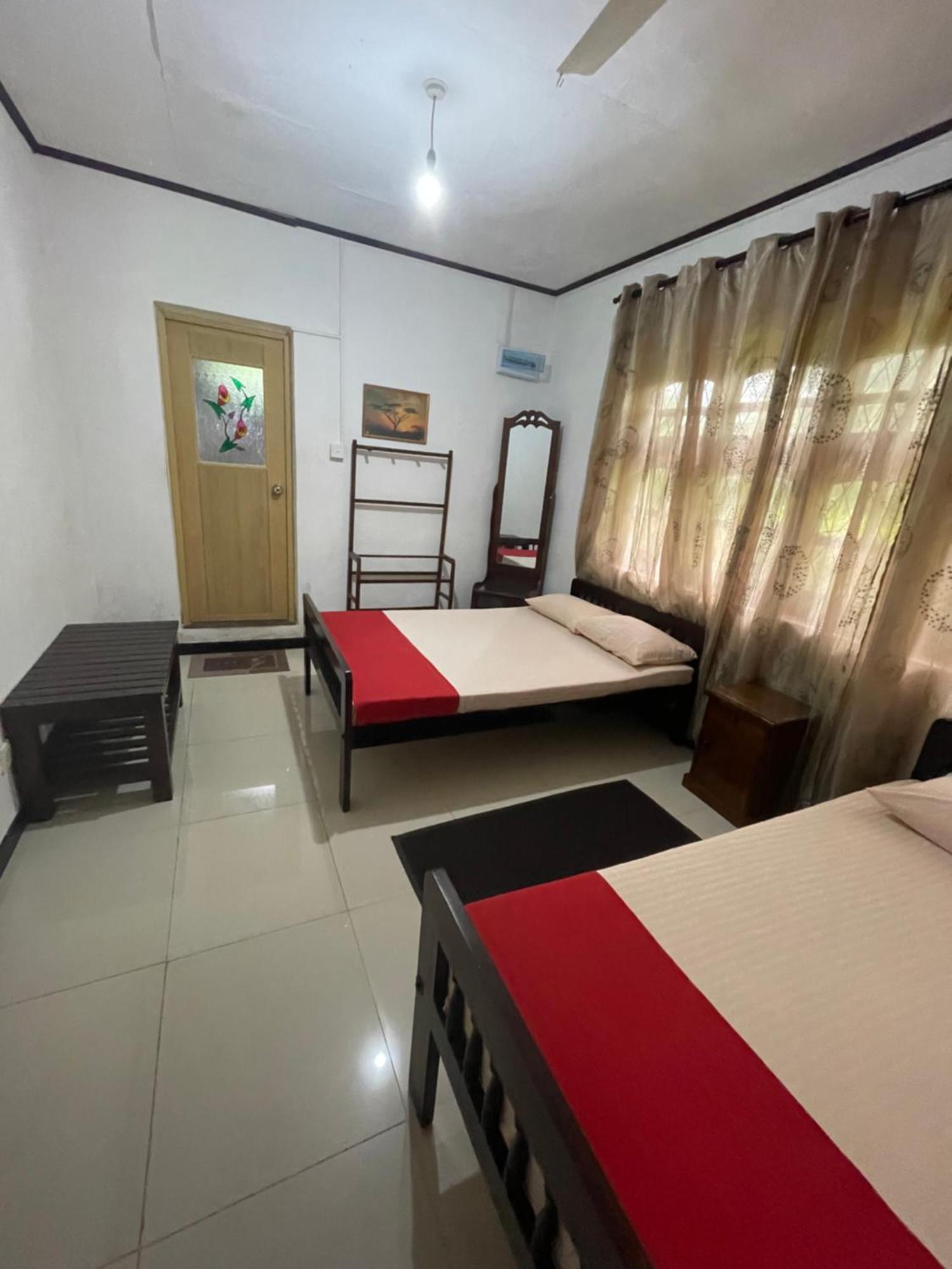 Olivia Homestay 阿努拉德普勒 外观 照片