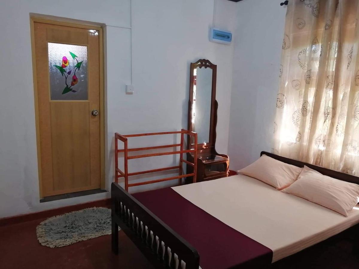 Olivia Homestay 阿努拉德普勒 外观 照片